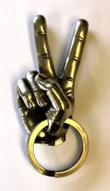VIN'S "V SIGN KEYHOOK" ANTIQUE GOLD (NEW)