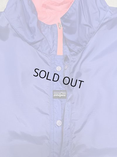 画像6: 80'S PATAGONIA 旧タグ "LIGHTWEIGHT REVERSIBLE WINDBREAKER" リバーシブル ナイロンジャケット フーシャピンク/ブルー USA製 (VINTAGE)