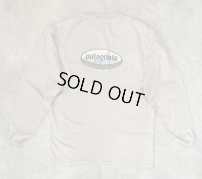 画像1: 90'S PATAGONIA "BENEFICIAL T'S" オーバルロゴ バックプリント 長袖 Tシャツ ベージュ (VINTAGE)