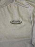 画像4: 90'S PATAGONIA "BENEFICIAL T'S" オーバルロゴ バックプリント 長袖 Tシャツ ベージュ (VINTAGE) (4)