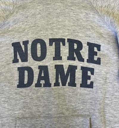 画像3: 80'S CHAMPION "NOTRE DAME" トリコタグ 染み込みプリント パーカー グレー USA製 (VINTAGE)