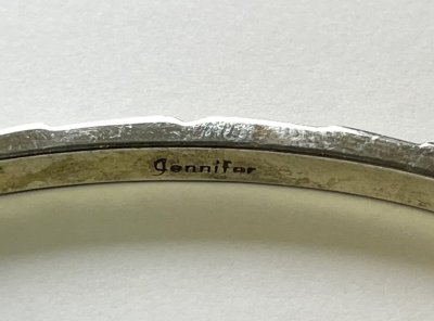 画像5: ナバホ族 インディアンジュエリー "JENNIFER CURTIS" スタンプワーク シルバー バングル (NEW)