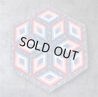 ヴィンテージ ヘキサゴン パッチワーク キルト ハンドメイド 190cm x 165cm USA製 (VINTAGE)