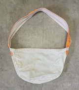 70'S UNKNOWN プリント無し ニュースペーパーバッグ オフホワイト/オレンジ (VINTAGE)