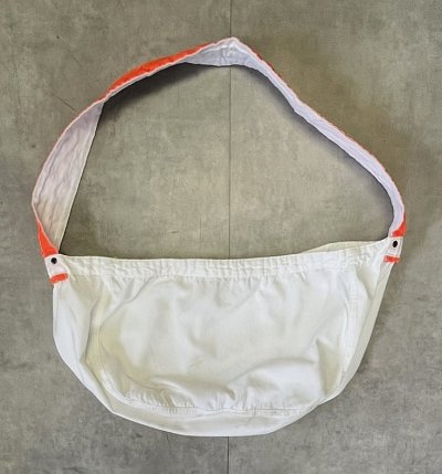 画像1: 70'S UNKNOWN プリント無し ニュースペーパーバッグ オフホワイト/オレンジ (VINTAGE)