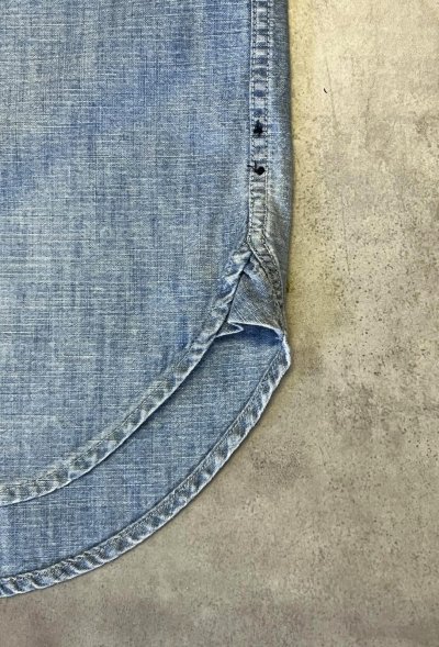 画像6: 90'S RALPH LAUREN 猫目メタルボタン チンスト＆マチ付き シャンブレーシャツ ブルー (VINTAGE)