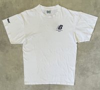 90'S JUST FOR FEET "NEW BALANCE 1600" シングルステッチ 両面＆袖プリント 半袖 Tシャツ ホワイト USA製 (VINTAGE)