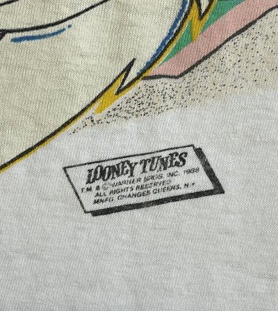 画像4: 80'S LOONEY TUNES "BUGS BUNNY" シングルステッチ 半袖 Tシャツ ホワイト USA製 (VINTAGE)