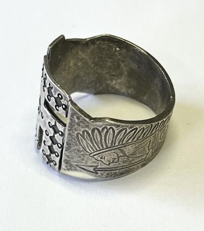 画像2: 20〜40'S ナバホ族 インディアンジュエリー "SWASTIKA" シルバー リング (VINTAGE)