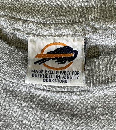 画像4: 90'S THE COTTON EXCHANGE "BUCKNELL" シングルステッチ 両面プリント 半袖 Tシャツ ヘザーグレー USA製 (VINTAGE)