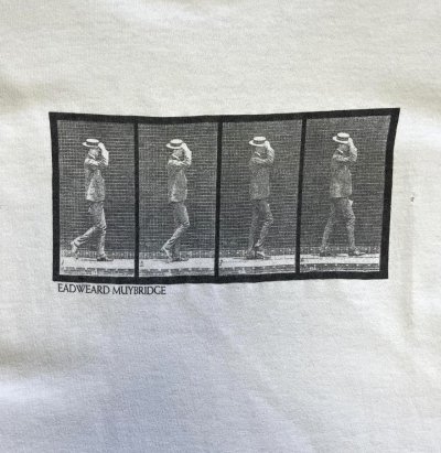 画像6: 90'S FOTOFOLIO "EADWEARD MUYBRIDGE" シングルステッチ 両面プリント 半袖 Tシャツ ホワイト USA製 (VINTAGE)