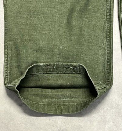 画像5: 60'S アメリカ軍 US ARMY "OG107" コットンサテン 平ボタン ベイカーパンツ ミリタリーグリーン (VINTAGE)