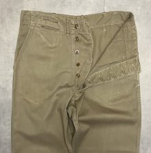 他の写真1: 40'S アメリカ軍 USMC ダブルステッチ バックポケット無し チノパンツ (VINTAGE)