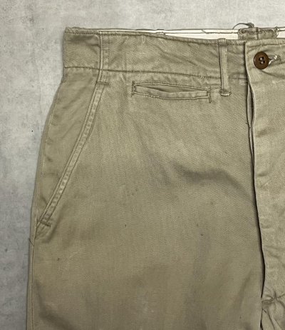 画像4: 50'S アメリカ軍 US ARMY "MIL-T-2064A" 45カーキ ボタンフライ チノパンツ ベージュ (VINTAGE)