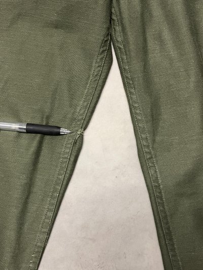 画像5: 70'S アメリカ軍 US ARMY "OG107" コットンサテン ベイカーパンツ ミリタリーグリーン GENERALジップ (VINTAGE)