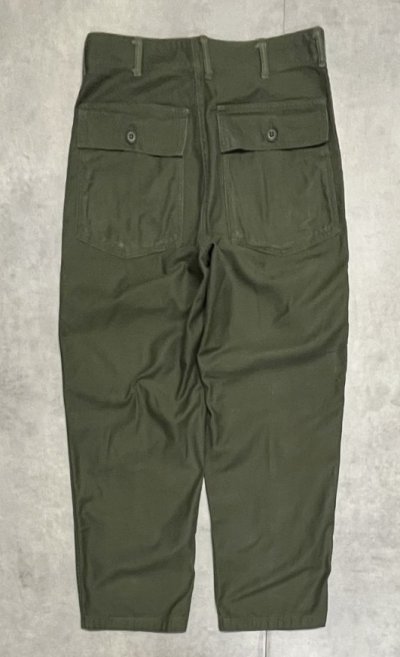 画像4: 70'S アメリカ軍 US ARMY "OG107" コットンサテン ベイカーパンツ ミリタリーグリーン GENERALジップ (VINTAGE)