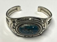 ナバホ族 インディアンジュエリー スターリングシルバー x ターコイズ バングル (NEW)