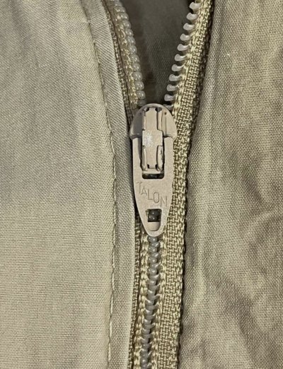 画像3: 90'S RALPH LAUREN "クレストロゴ" ツープリーツ ポプリンパンツ ベージュ TALONジップ USA製 (VINTAGE)