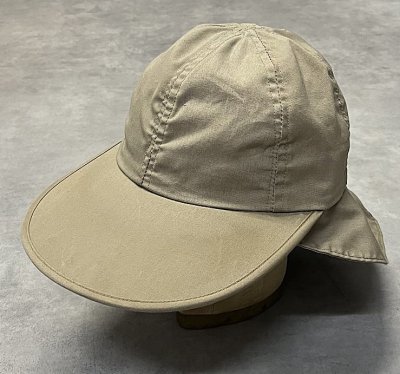 画像1: 80'S LL Bean ネックガード付き コットン ロングビルキャップ タン USA製 (VINTAGE)