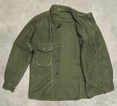 画像4: 50'S アメリカ軍 USMC "P-58" ステンシル入り コットンサテン ユーティリティシャツ (VINTAGE)