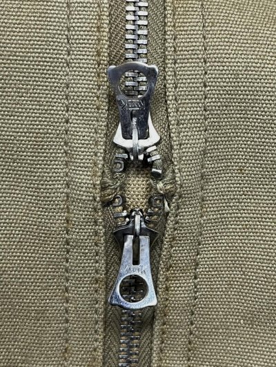 画像3: 40'S アメリカ軍 US NAVY "PARACHUTE TRAVELING BAG" キャンバスバッグ KWIKアルミジップ カーキ (VINTAGE)
