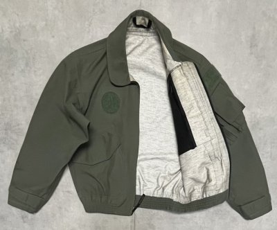 画像4: アメリカ軍 USAF "CWU-106/P" ゴアテックス フライトジャケット セージグリーン (VINTAGE) 