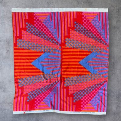 画像2: 70'S KNOLL INTERNATIONAL "LYNNE CROSBEE" テキスタイル 117cm x 107cm (DEADSTOCK)