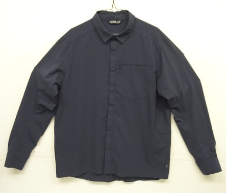 ARC'TERYX "SKYLINE LS SHIRT" 比翼付き スナップボタン ナイロンシャツ ネイビー (USED) 「L/S Shirt」入荷しました。