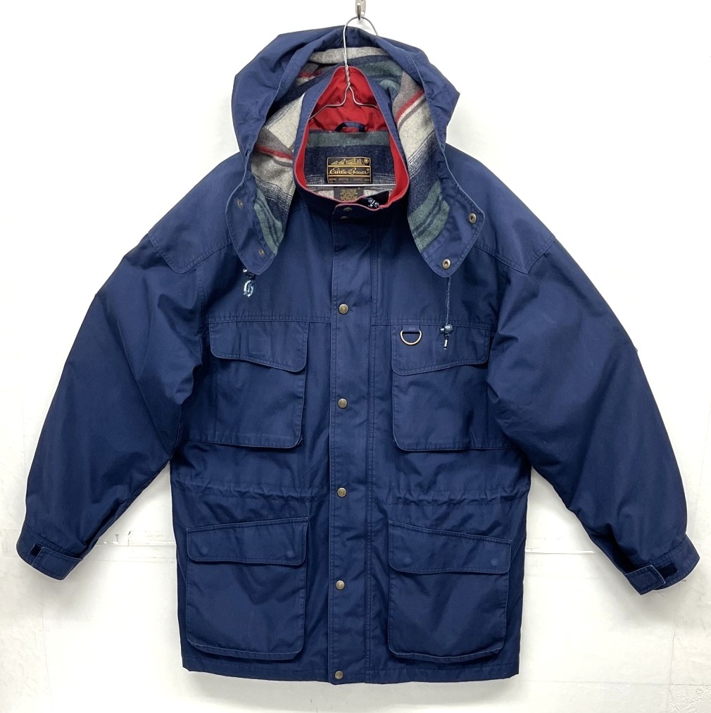 90'S EDDIE BAUER 黒タグ 裏地ブランケット マウンテンパーカー ネイビー (VINTAGE) 「Jacket」入荷しました。