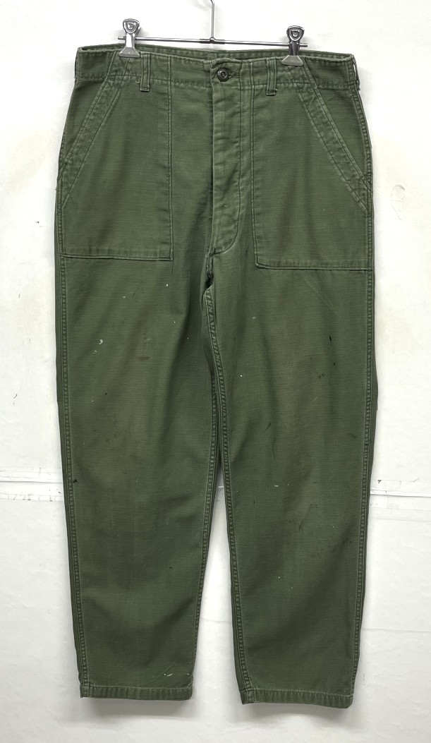 70'S アメリカ軍 US ARMY "OG107" コットンサテン ベイカーパンツ ミリタリーグリーン (VINTAGE) 「Bottoms」入荷しました。