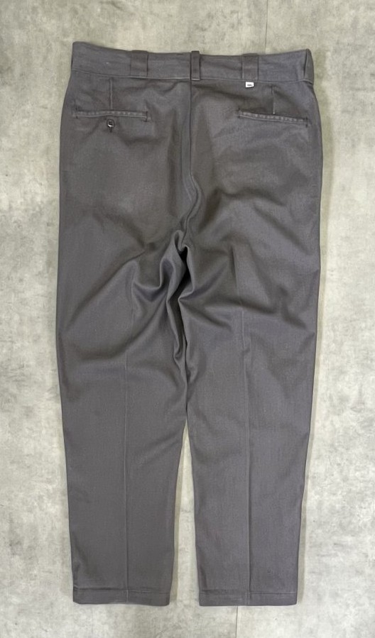 80'S DICKIES 874 チビタグ ワークパンツ ダークグレー W38L31 USA製 (VINTAGE) 「Bottoms」入荷しました。