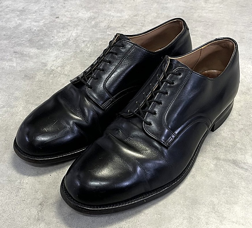60'S アメリカ軍 US NAVY "INTERNATIONAL SHOE CO製" 6アイレット レザーソール サービスシューズ (VINTAGE) 「Shoes」入荷しました。