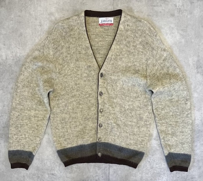 60'S JANTZEN メタルボタン Vネック モヘアニット カーディガン ナチュラル/ブラウン USA製 (VINTAGE) 「Knit」入荷しました。