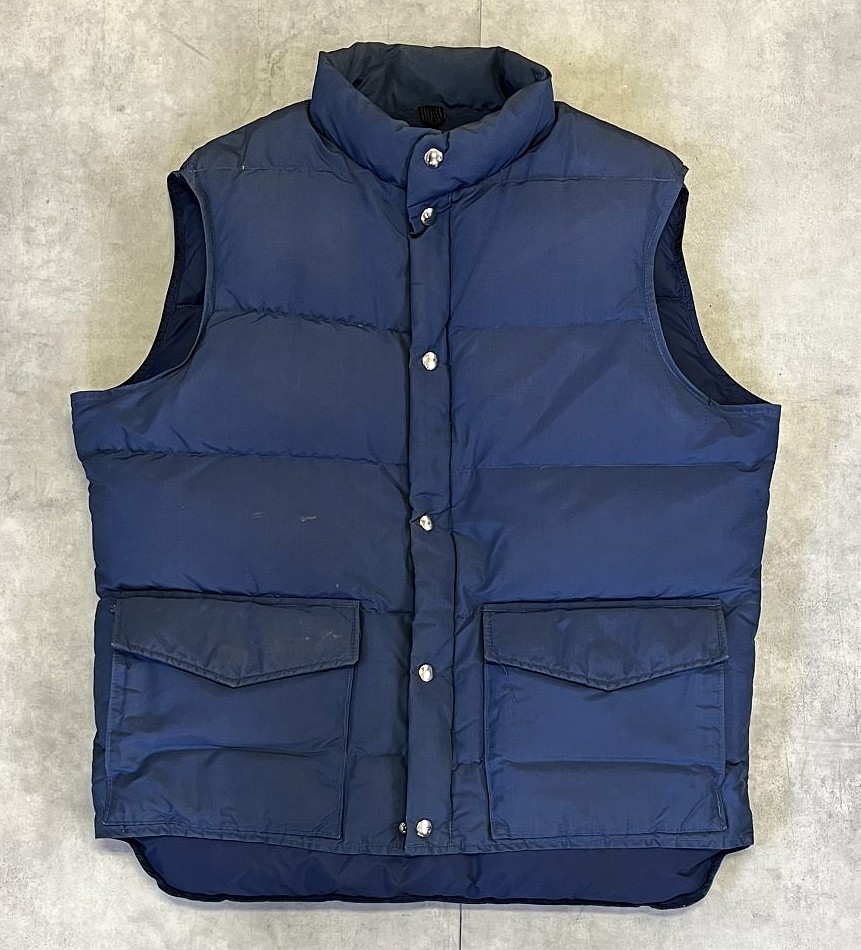 70'S LL Bean 筆記体タグ グースダウン ダウンベスト ネイビー (VINTAGE) 「No Sleeve」入荷しました。