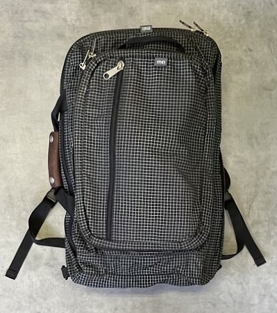 80'S MEI (MOUNTAIN EQUIPMENT INC) 旧タグ 2WAY ナイロンバッグ ブラック/ホワイト スペクトラ USA製 (VINTAGE) 「Bag」入荷しました。