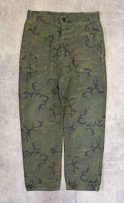 70'S SAFTBAK コットンサテン ベイカーパンツ カモ BARJOアルミジップ (VINTAGE) 「Bottoms」入荷しました。