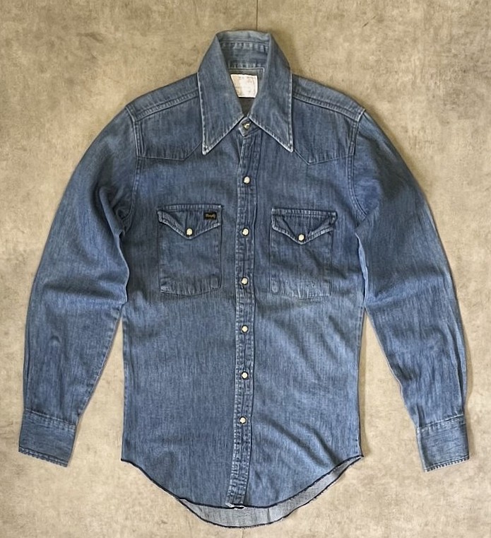 70'S WRANGLER "27MW" 白タグ デニム ウエスタンシャツ インディゴ USA製 (VINTAGE) 「L/S Shirt」入荷しました。