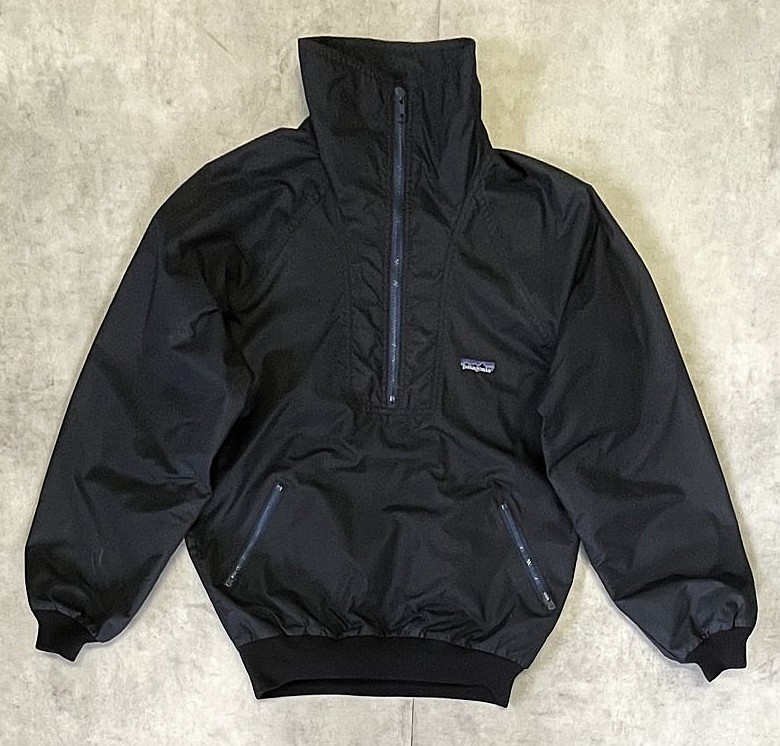 80'S PATAGONIA 三角タグ ハーフジップ ナイロン アノラックジャケット ブラック USA製 (VINTAGE) 「Jacket」入荷しました。