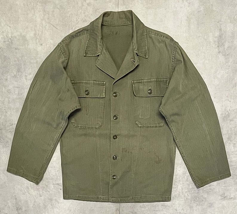 40'S アメリカ軍 US ARMY "M-47" ヘリンボーンツイル ユーティリティシャツ (VINTAGE) 「L/S Shirt」入荷しました。