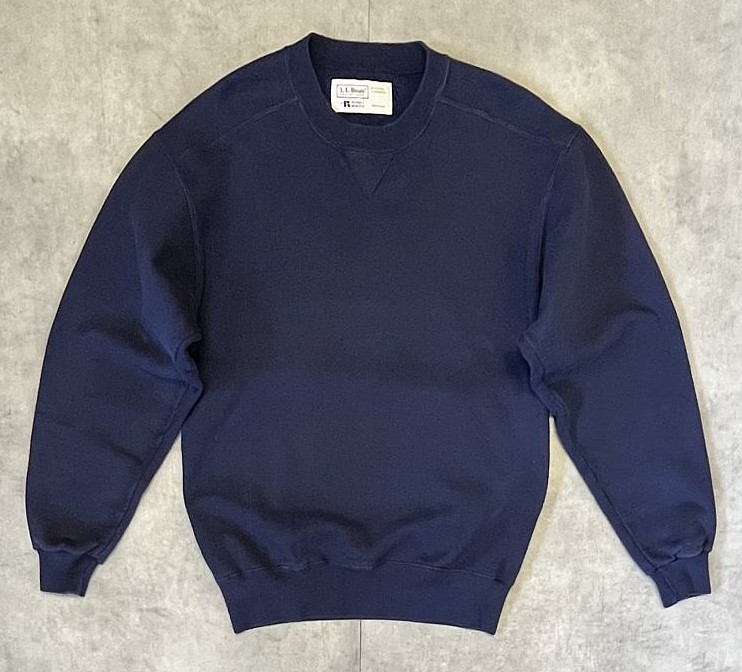 80'S LL Bean by RUSSELL ATHLETIC 前Vガゼット スウェットシャツ ネイビー USA製 (VINTAGE) 「Sweat Shirt」入荷しました。