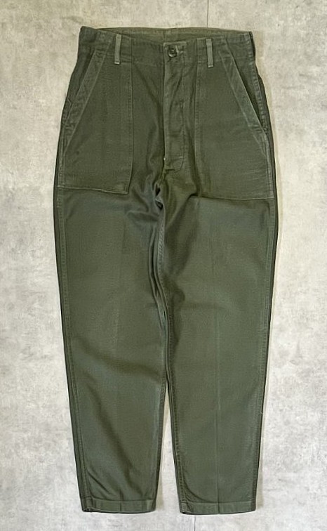 70'S アメリカ軍 US ARMY "OG107" コットンサテン ベイカーパンツ ミリタリーグリーン W32L31 (VINTAGE) 「Bottoms」入荷しました。