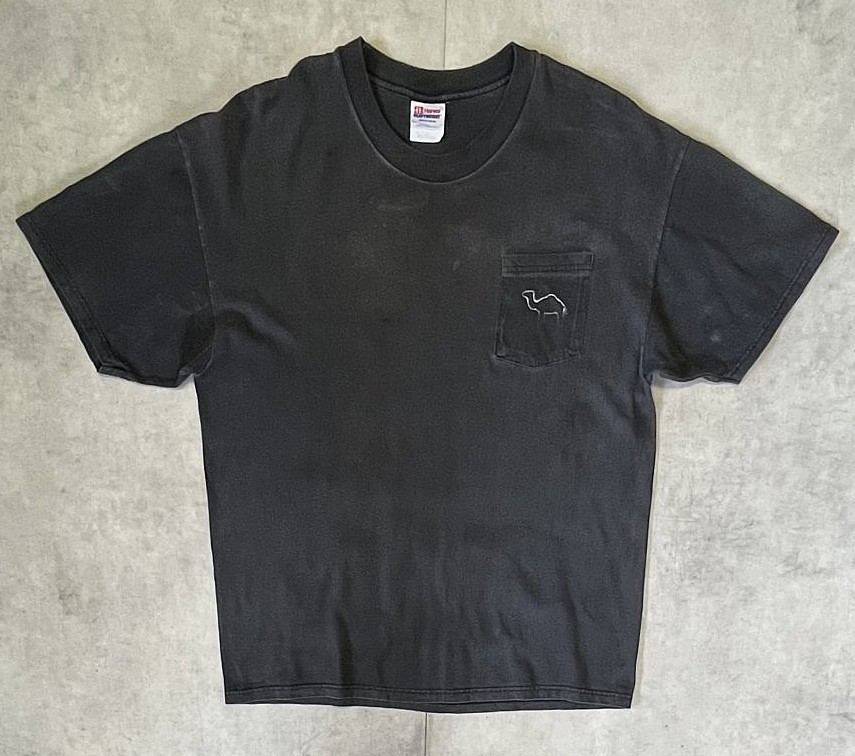90'S CAMEL 両面プリント ポケット付き 半袖 Tシャツ フェードブラック (VINTAGE) 「T-Shirt」入荷しました。
