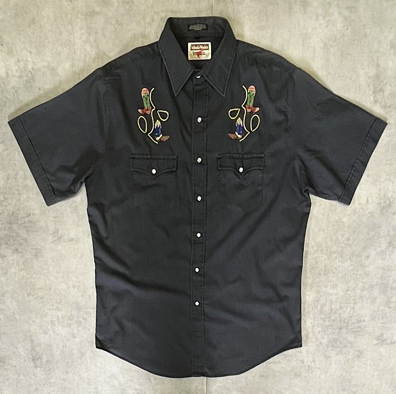 YOUNGBLOODS ウエスタンブーツ刺繍入り 半袖 ウエスタンシャツ ブラック (VINTAGE)「S/S Shirt」入荷しました。