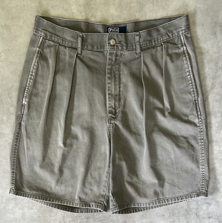 90'S RALPH LAUREN "ボックスロゴ" ツープリーツ チノショーツ カーキ USA製 (VINTAGE)「Shorts」入荷しました。
