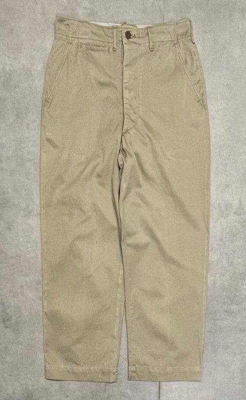 50'S アメリカ軍 US ARMY "MIL-T-2064A" 45カーキ ボタンフライ チノパンツ ベージュ (VINTAGE)「Bottoms」入荷しました。