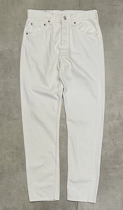 90'S LEVIS 501 デニム ホワイト UK(イギリス)製 (VINTAGE)「Bottoms」入荷しました。