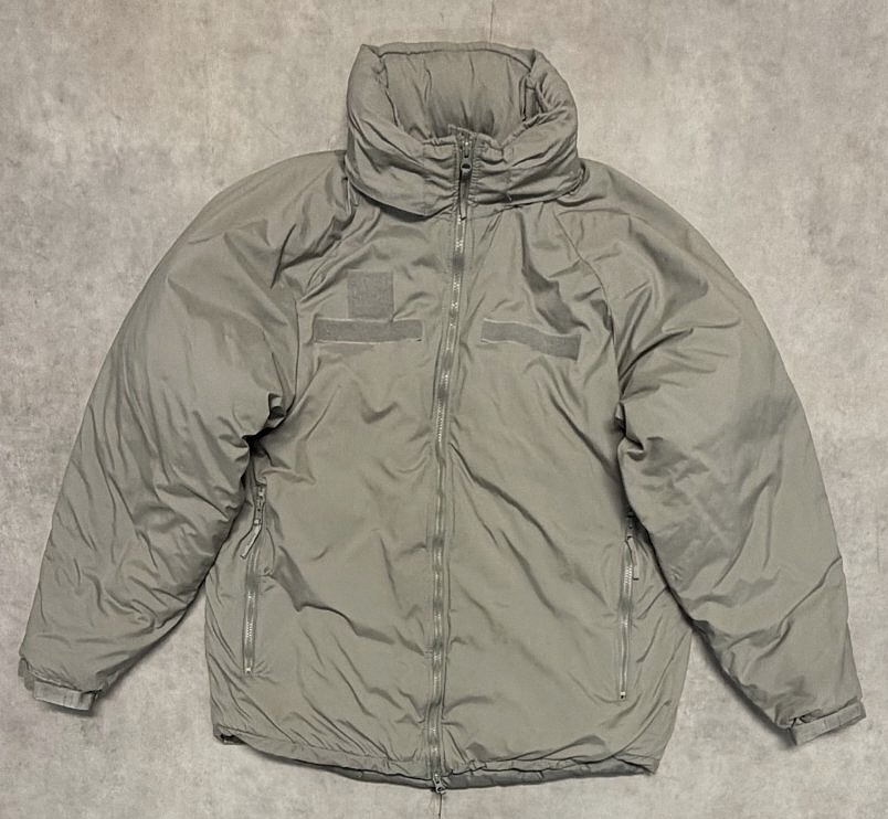 アメリカ軍 US ARMY ECWCS GENIII LEVEL7 プリマロフトパーカー アーバングレー L-R (VINTAGE)「Jacket」入荷しました。