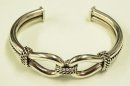 画像: ナバホ族 インディアンジュエリー "STEVE ARVISO" ホースウィスパラー シルバーバングル (NEW) 「Accessorie」入荷しました。