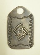 画像: 40'S ナバホ族 インディアンジュエリー "SWASTIKA" シルバー ペンダントトップ (VINTAGE) 「Accessorie」入荷しました。