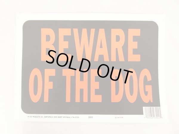 画像1: USA製 プラスチックサインプレートステッカー BEWARE OF THE DOG (NEW)